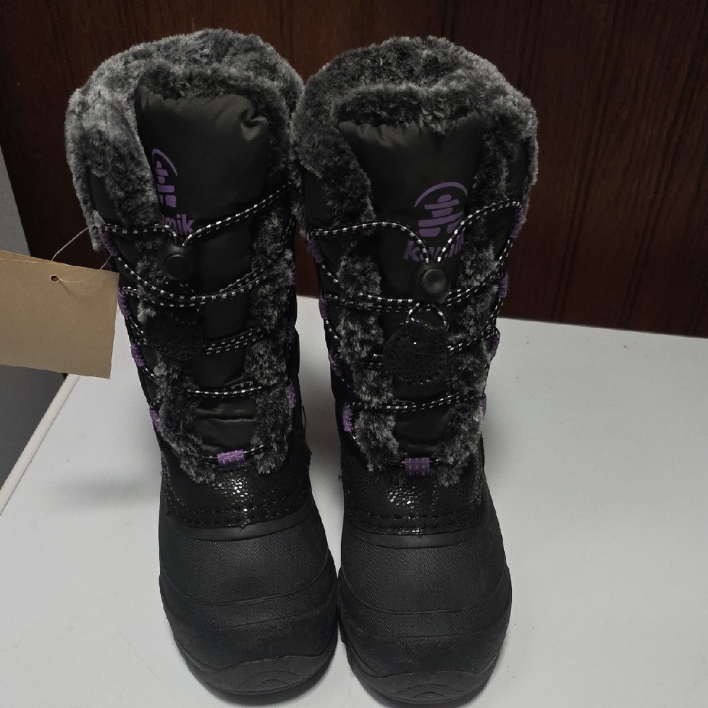Girls Kamik Black and Gray Winter Boots